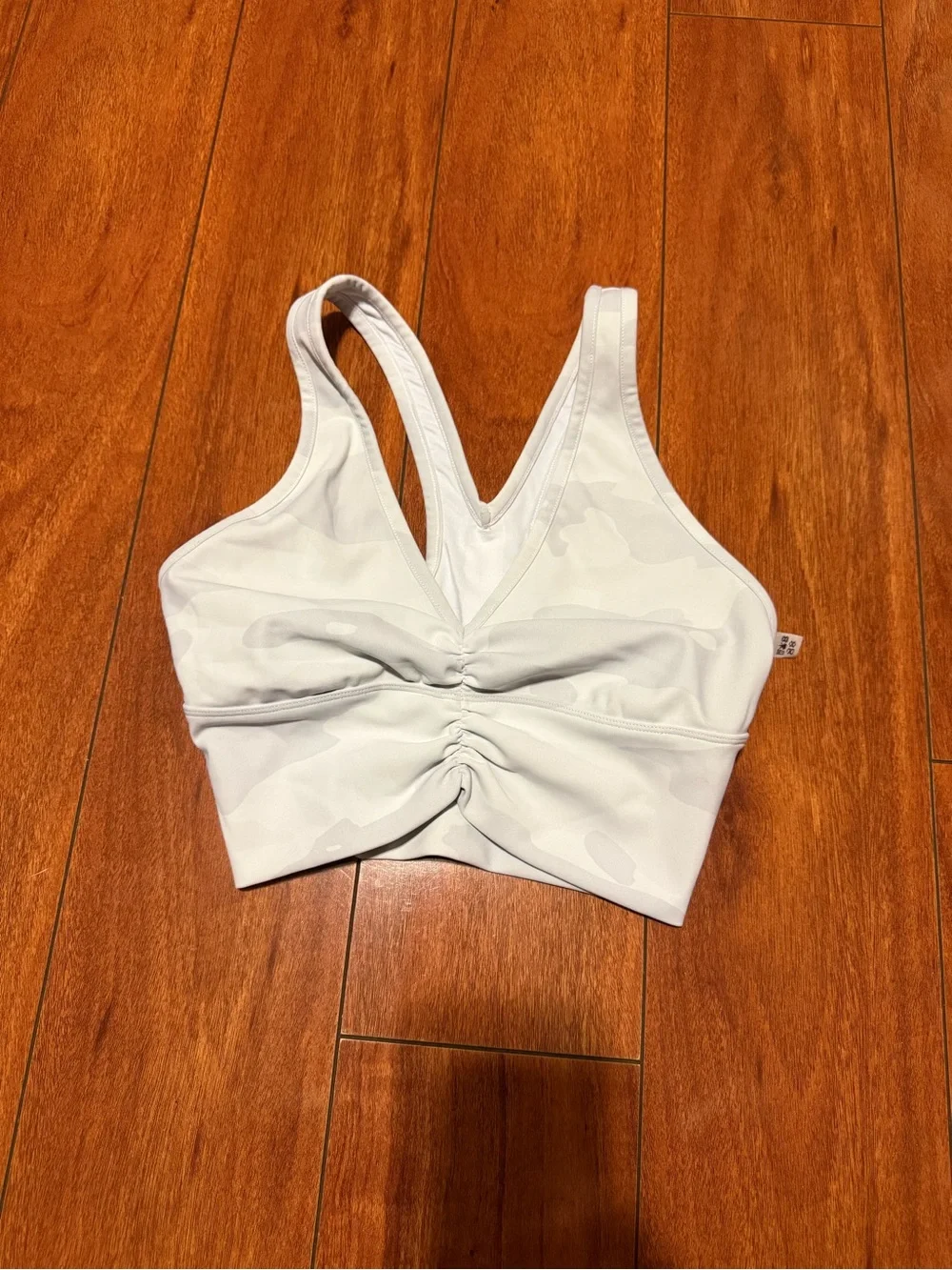 ALO Yoga White Ruched V‑Neck Sports Bralette